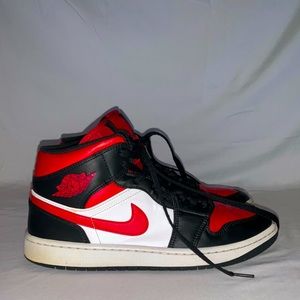 Jordan 1 Mid Bred Toe 2022 Men's US 10 ( Style 554724-079)